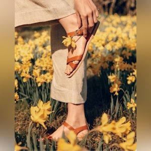 Christy Dawn The Dawn Leather Strap Flat Sandals In Brown Cognac Size 6